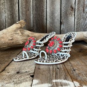 Steven Vintage Iconn white leather size 8 1/2